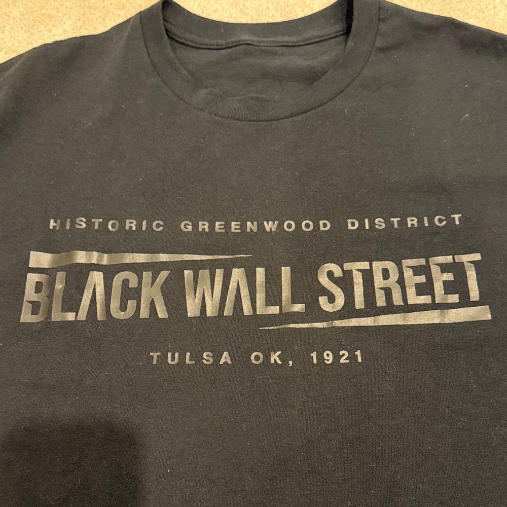 Black Wall Street Graphic Short Sleeve Tee - Black